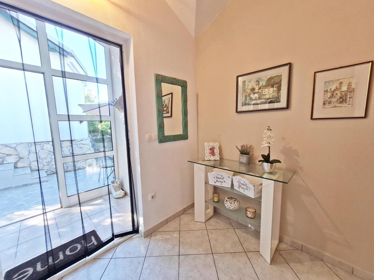 Apartment Ivana Borak Omiš Buitenkant foto