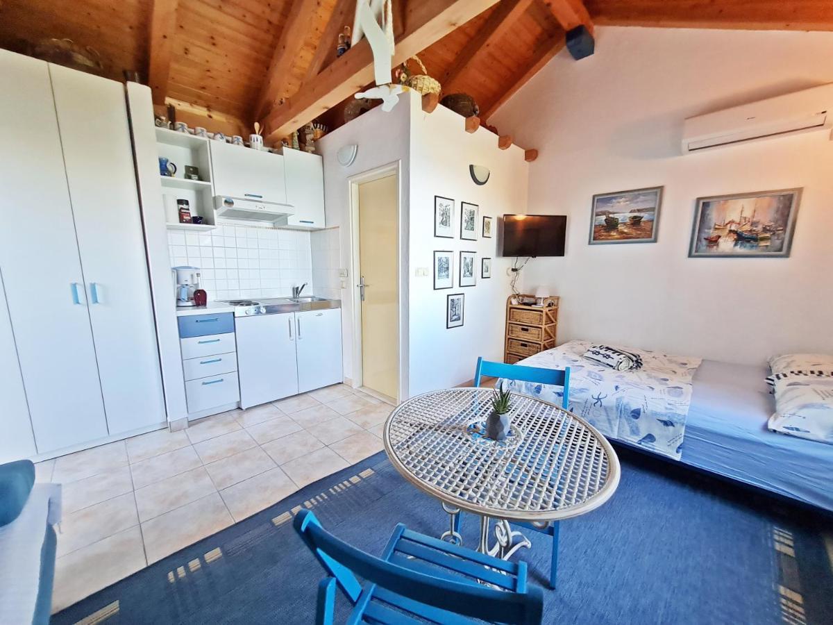 Apartment Ivana Borak Omiš Buitenkant foto