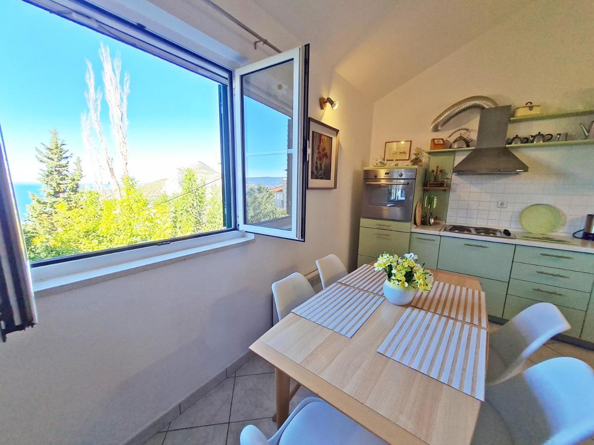 Apartment Ivana Borak Omiš Buitenkant foto