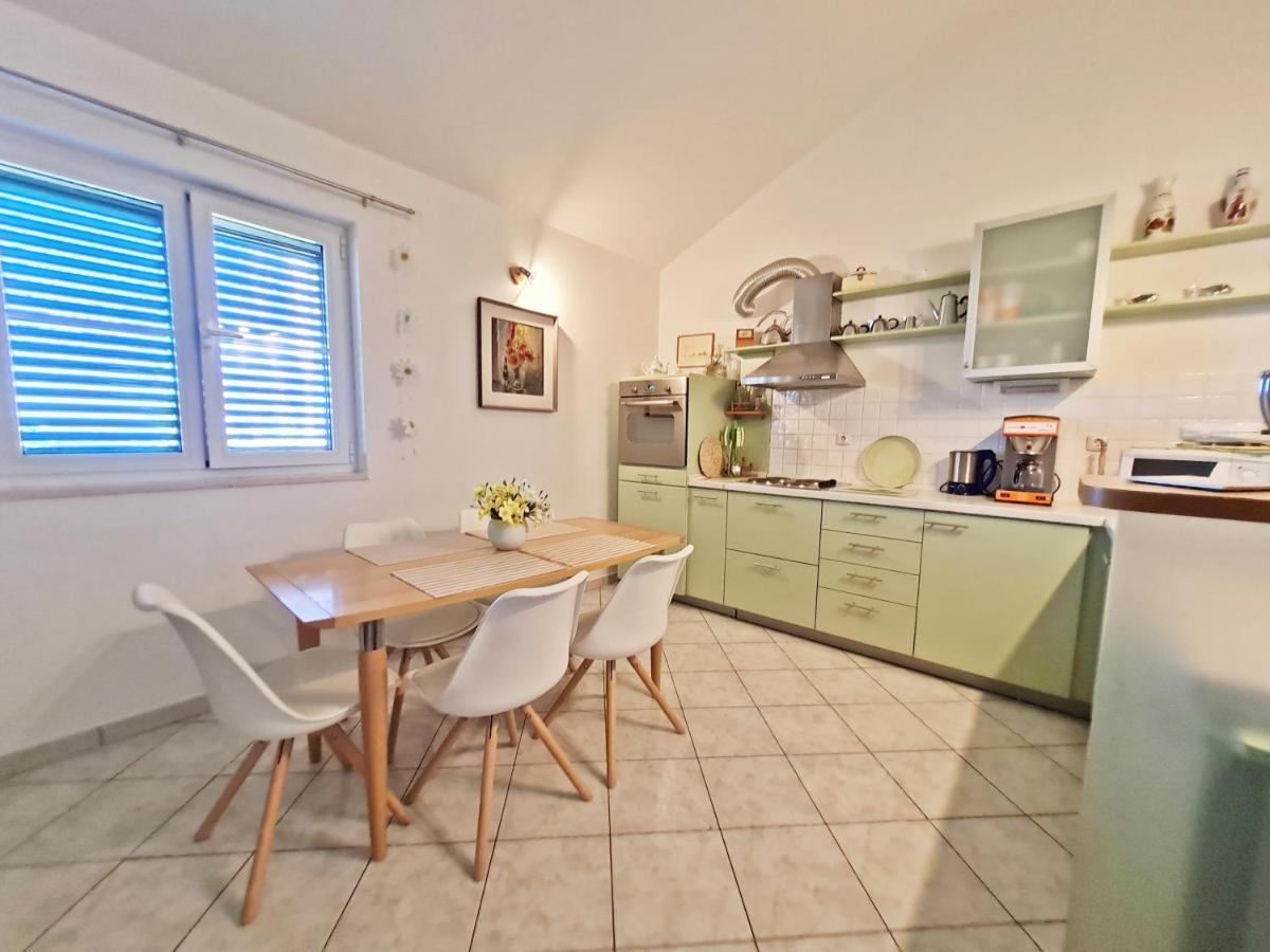 Apartment Ivana Borak Omiš Buitenkant foto