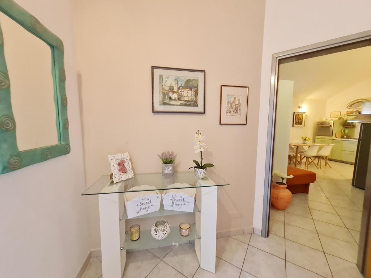 Apartment Ivana Borak Omiš Buitenkant foto