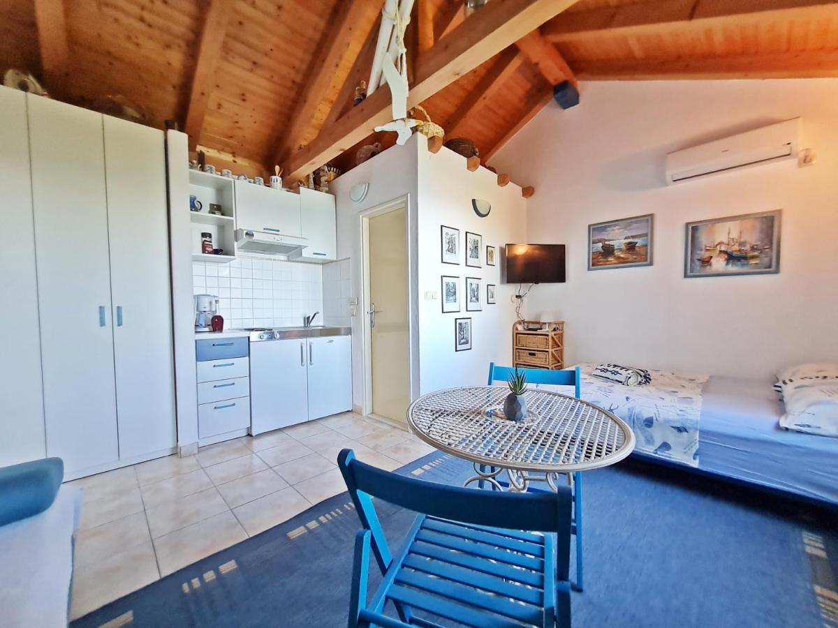 Apartment Ivana Borak Omiš Buitenkant foto
